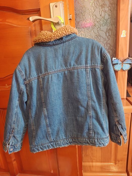 Джинсова куртка з хутром Zara 116