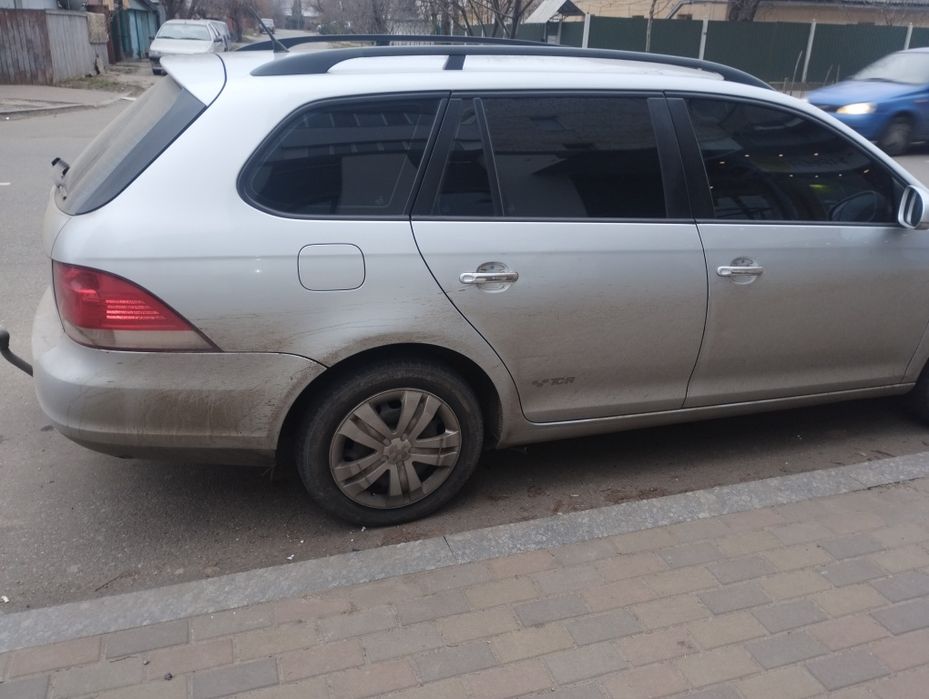 Продам Wolkswagen  Golf 5