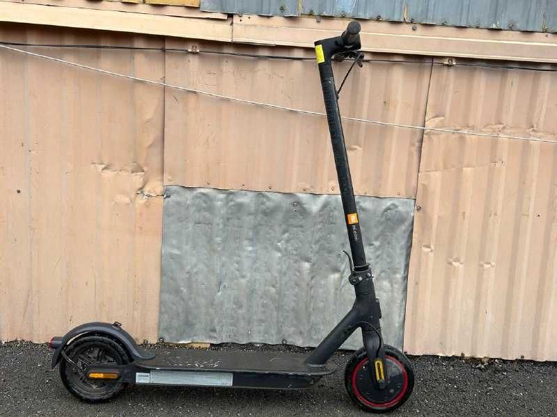 Електро самокат Xaiomi Pro2