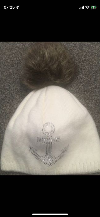Ciepła czapka nowa