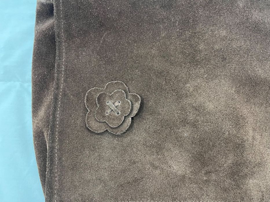 Mala em pele castanha