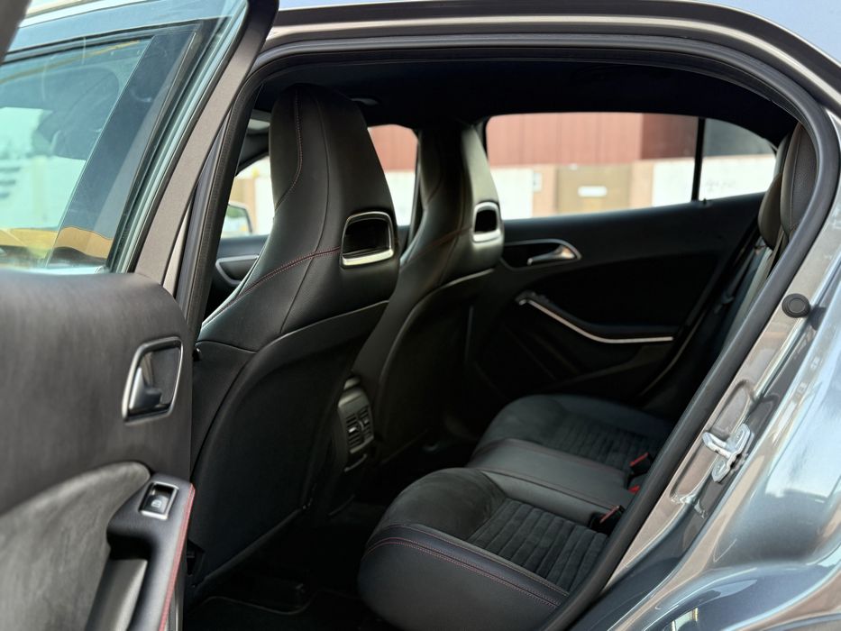 Mercedes-Benz GLA 220 — fotografia 12
