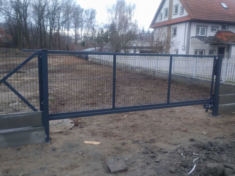 Brama przesuwna z panelem 3D 150x400cm