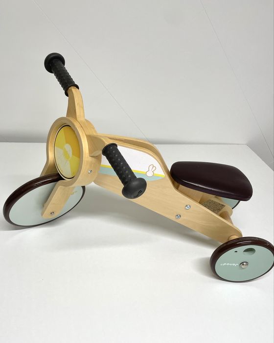 Triciclo baloiço Janod