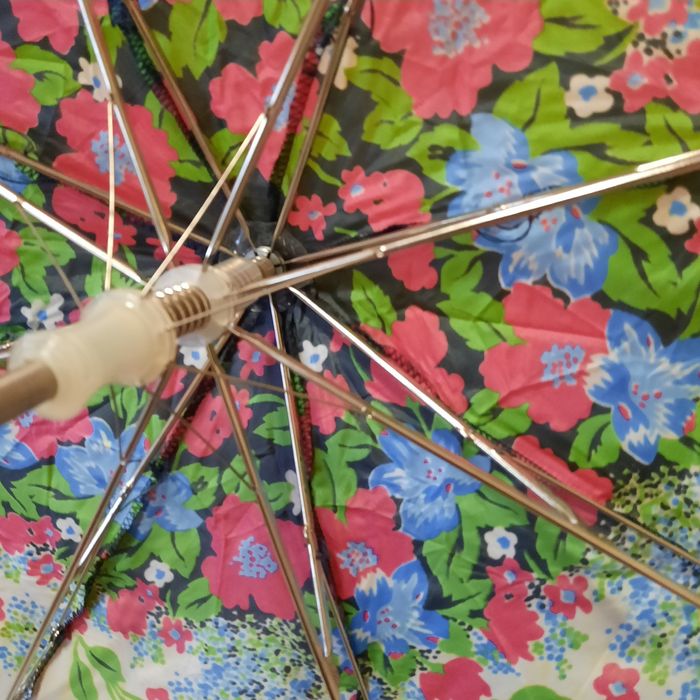 Продам зонт времён СССР.