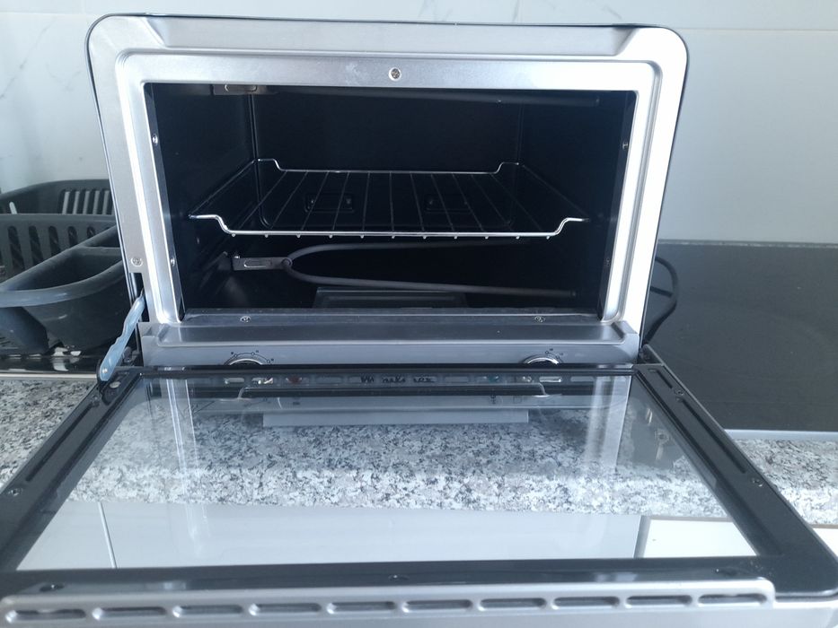 Forno elétrico pequeno transportável Moulinex Uno M