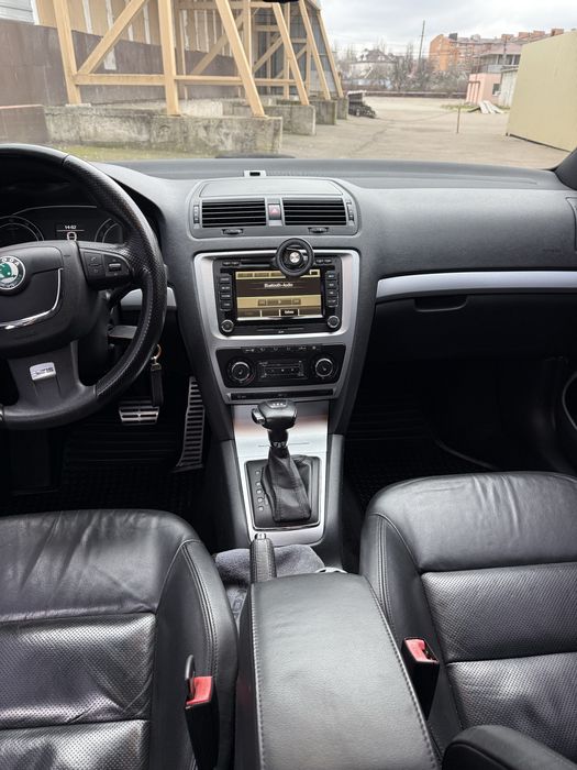 Shkoda Oktavia WRS 2L TSI