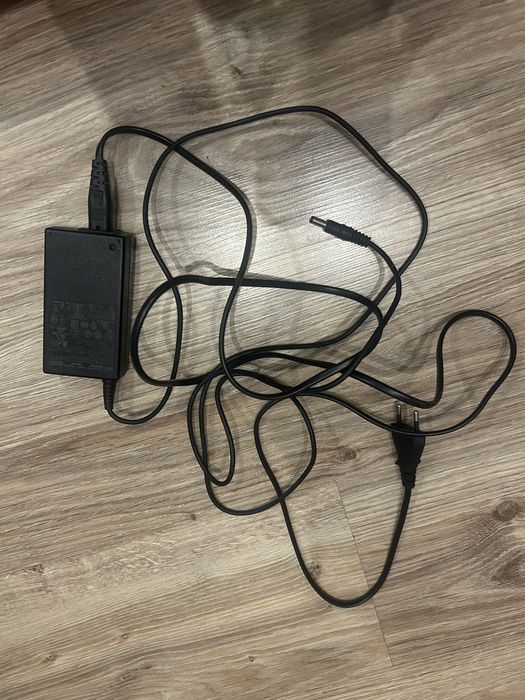 Ładowarka do laptopa