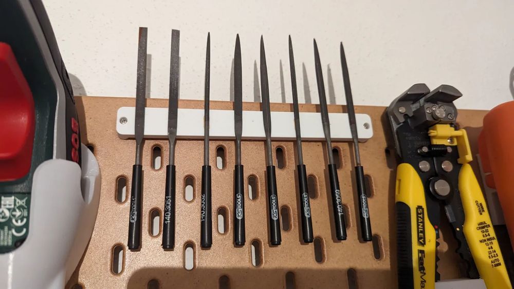 Suporte Magnético para Ferramentas Skadis