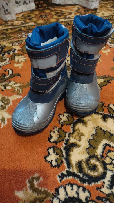 Зимове взуття 25 розмір