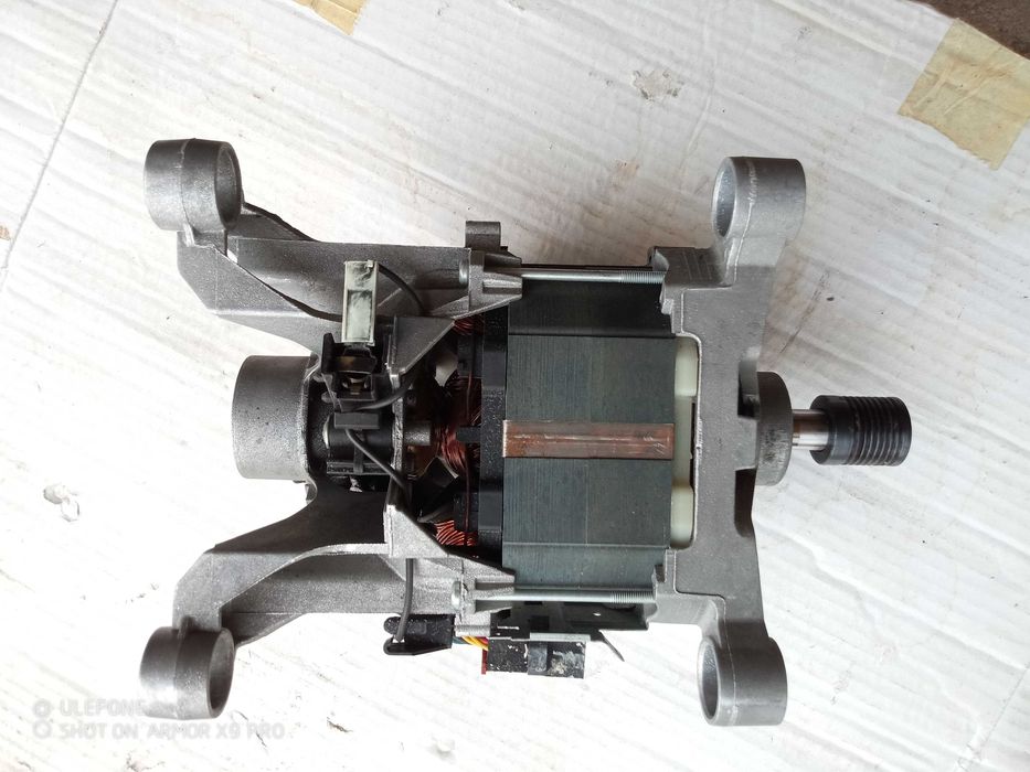 sprzedam silnik do pralki   pfd  1266   300w. 230v