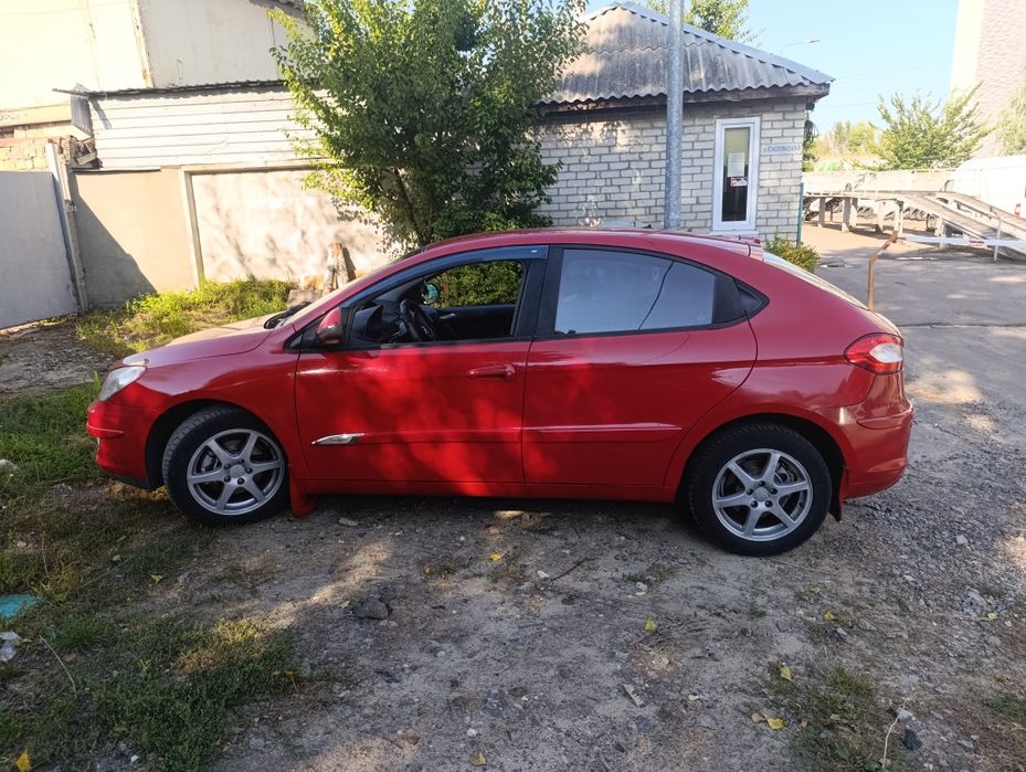 Продам   чери м11