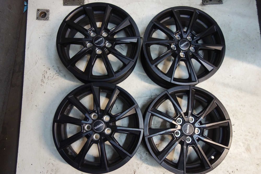 Felgi 15x6J 5x100 Et45 Toyota 674