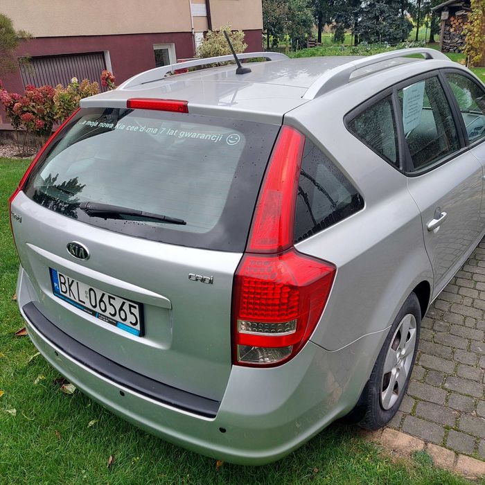 Samochód osobowy KIA CEED