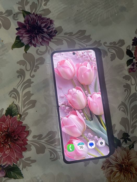 Samsung Galaxy flip 5 8/256