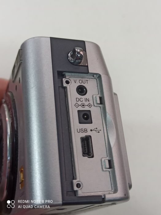 Фотоаппарат Panasonic DMC-LC20  (Canon )