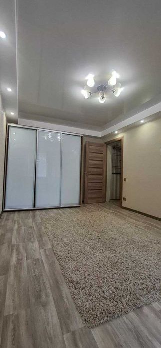 Продается 2-х комнатная квартира на Артема.