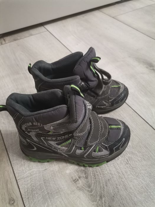 Zimowe buty 30 na rzepy