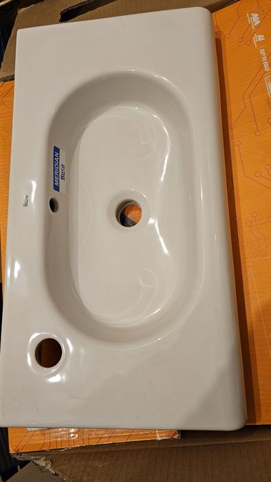 Umywalka nowa Meridian Roca