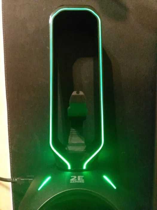 2E gaming headset stand GST3
