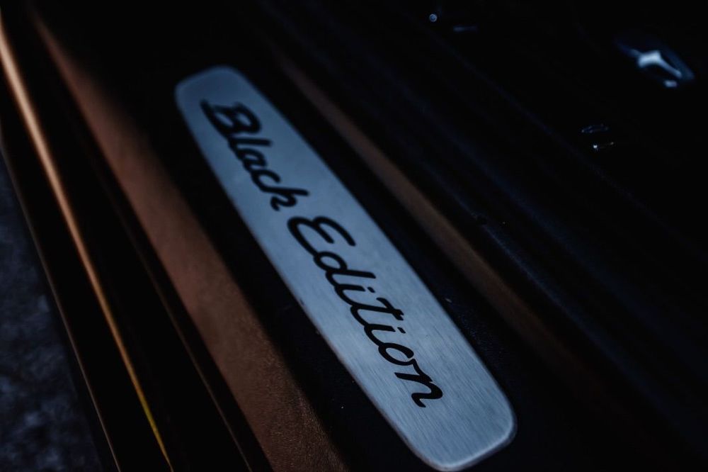 Porsche 911 (991) Carrera PDK Black Edition