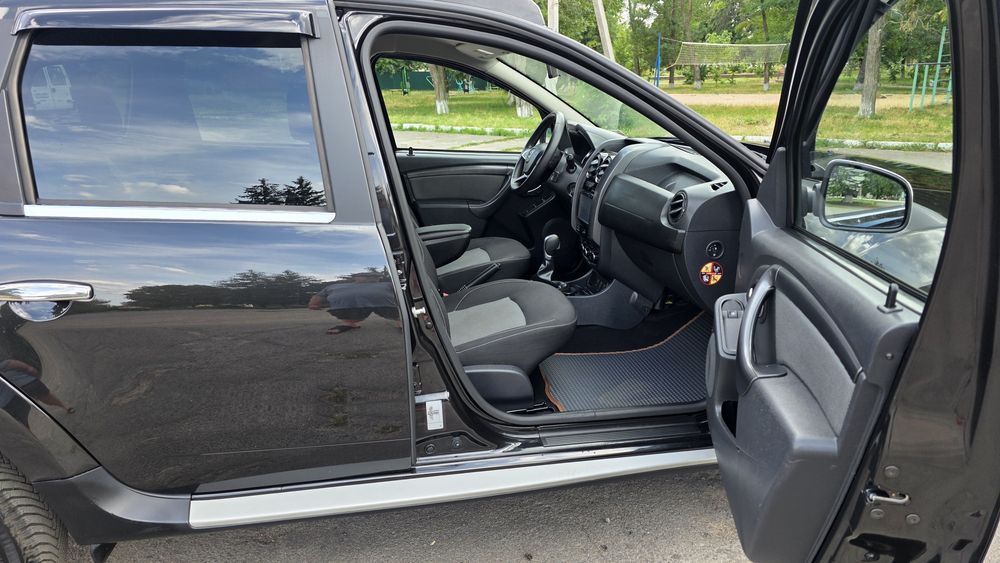 DACIA Duster Laureate Автомат 2wd  1.5диз. к9к 81kv.110л.с