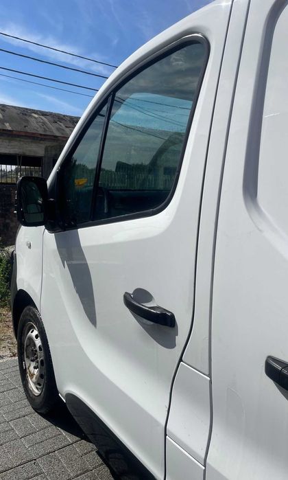Porta frontal esquerda Trafic III/Opel Vivaro/Fiat Talento 2017