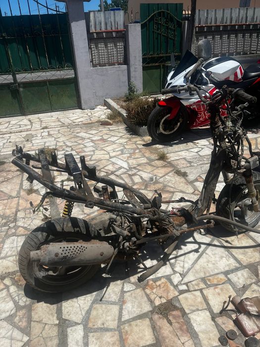 Suzuki Katana 50cc para peças