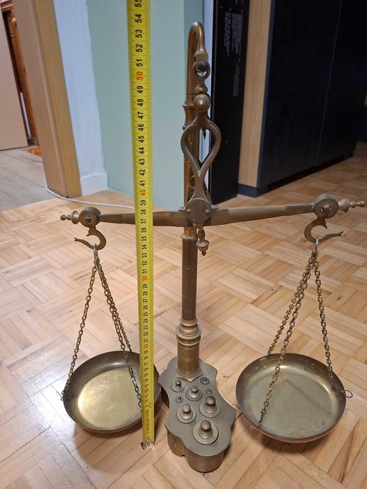 Mosiężna waga   .