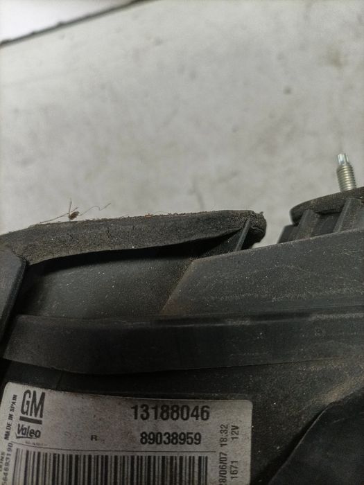 Farolim direito OPEL Corsa D