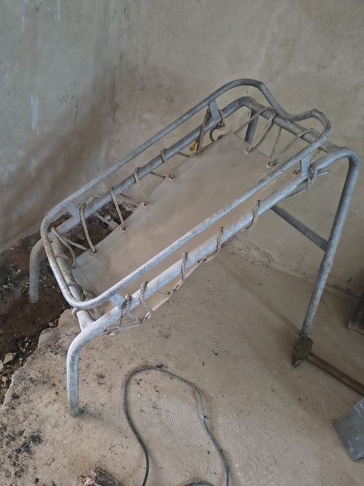 Korekcja racic u Owiec,  urządzenie do korekcji  racic , poskrom