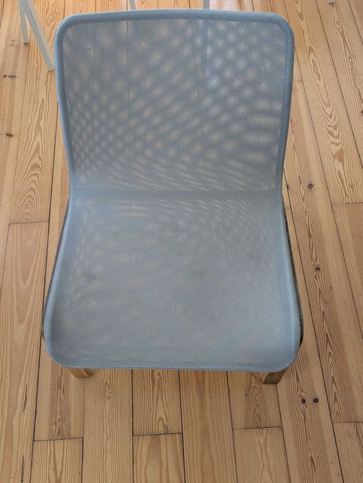 Poltrona de Estilo Nórdico (Leve e Confortável) – Ideal para Lounge / Scandinavian Style Lounge Chair – Lightweight & Comfortable