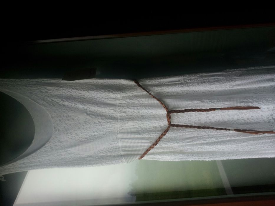 Nowa sukienka ażurowa.