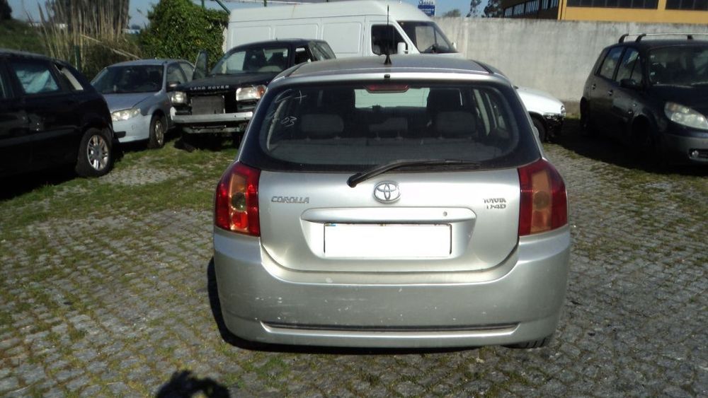 Toyota Corolla 1.4 D-4D 5P 2005 - Para Peças