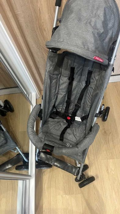 Lekki Wózek Parasol Dla Dziecka Składany Z Pasmami