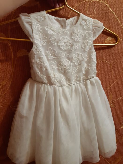 Нарядное платье для девочки