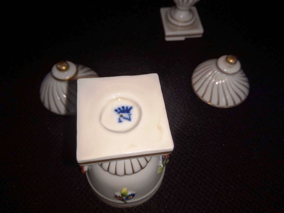 Par Urnas Miniatura Capodimonte