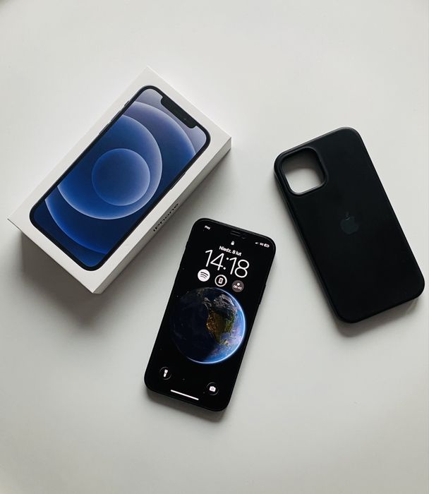 iPhone 12 64GB (czarny) stan bardzo dobry