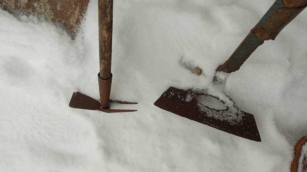 Лопаты, сапки, грабли, лопата для снега, лом, топор совдеп недорого