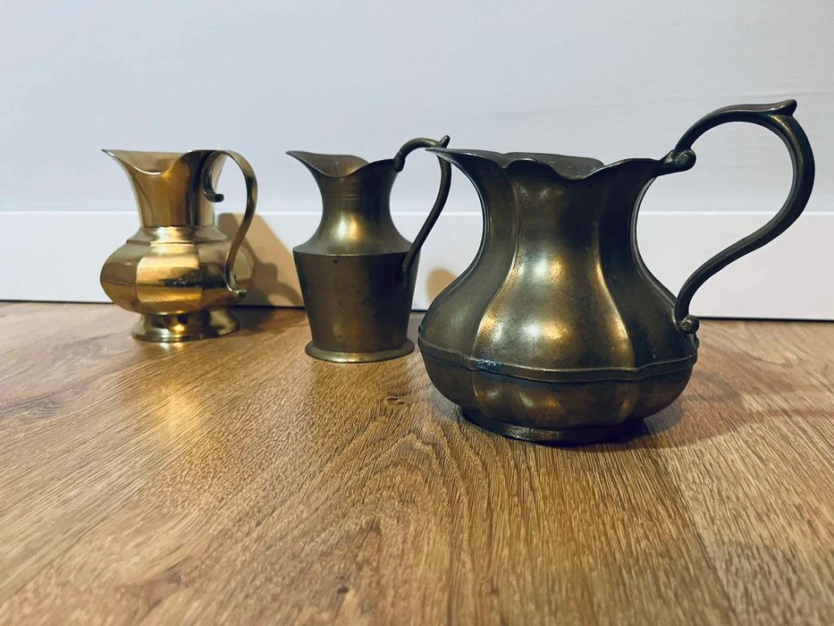 Trzy mosiężne dzbanki dzbanek flakon wazon antyk ciężkie