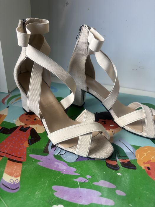 Nowe sandaly damskie polecam