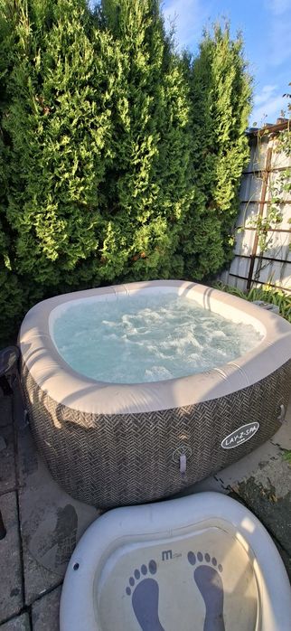 Dmuchane jacuzzi