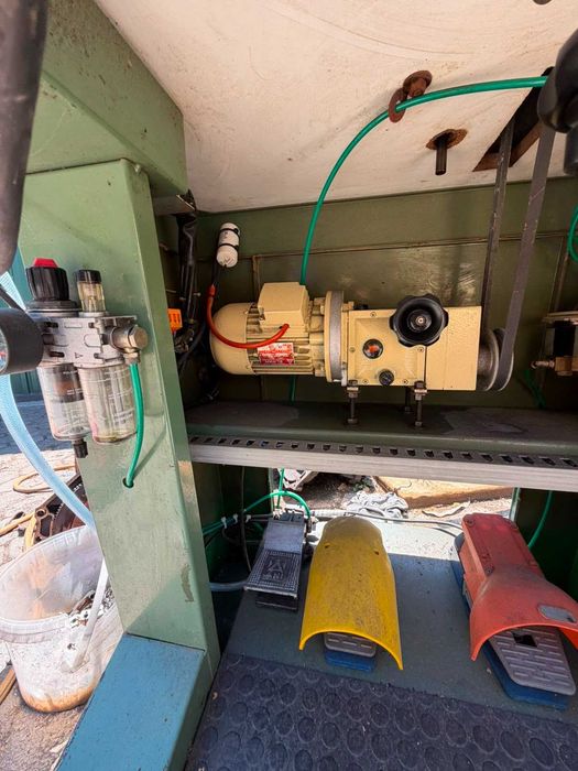 Maquina meter fita no calçado sagitta