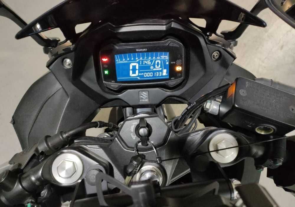 SUZUKI  GSX250R 2022 року