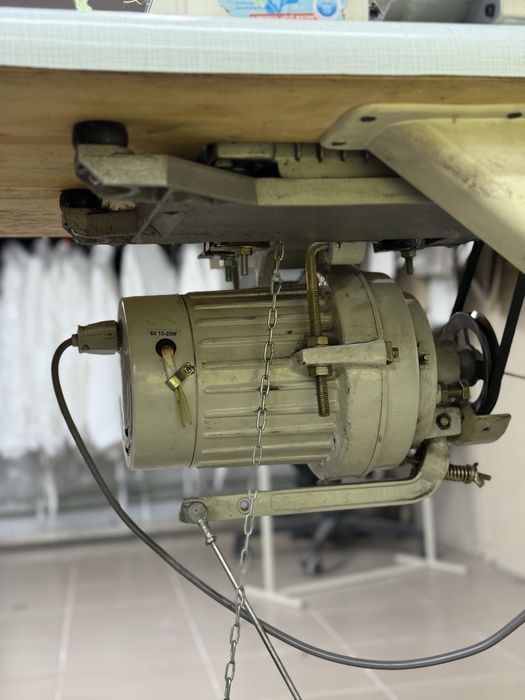 Продам промисловий оверлок