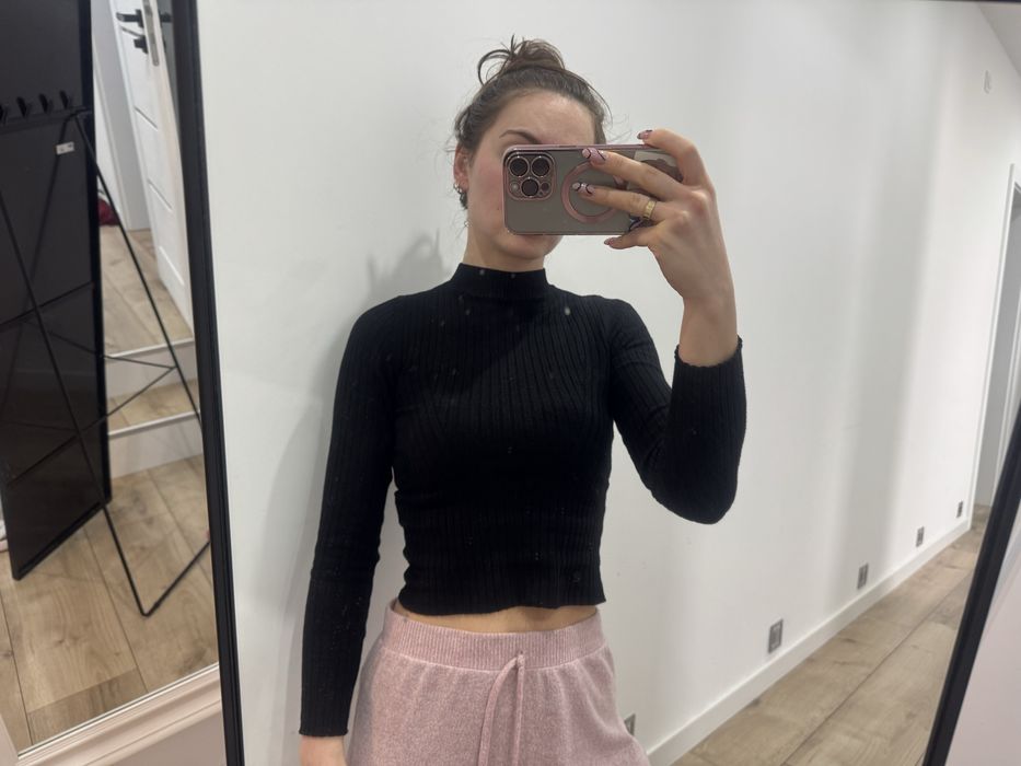 Sweterek bluzka czarna Bershka