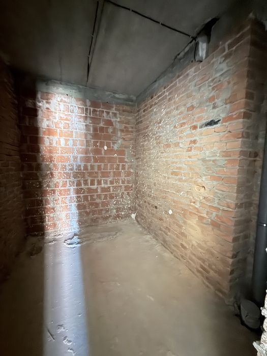 Велика 2к з частковим ремонтом! Газ! Балкон! Єоселя, сертифікат!