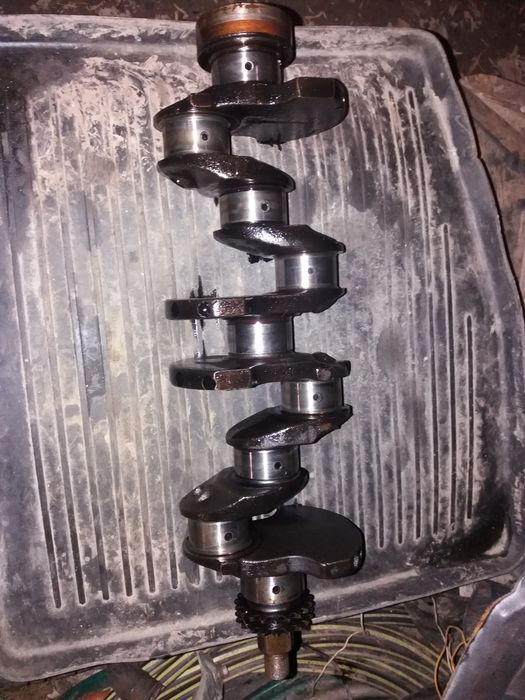 Коленвал Ваз 2103.