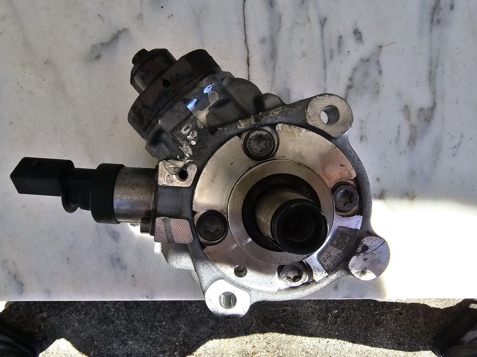 Bmw Bosch Bomba Injectora Alta Pressão Bmw 123d Bi-Turbo N47 204cv CP4.1