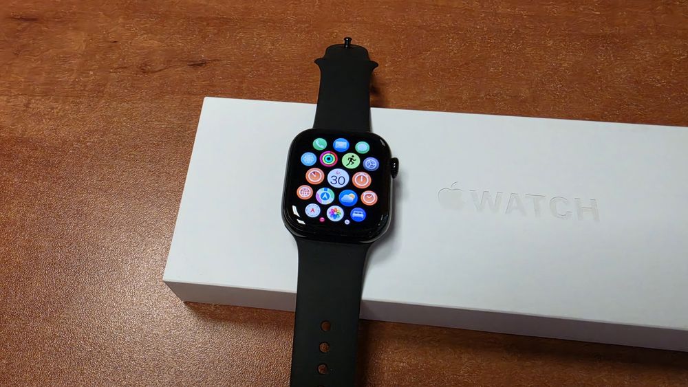 Apple Watch 10 42mm GPS czarny, stan bdb, gwarancja